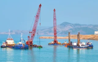 Υποθαλάσσιες ανατινάξεις και λιμενικά έργα εξόρυξη